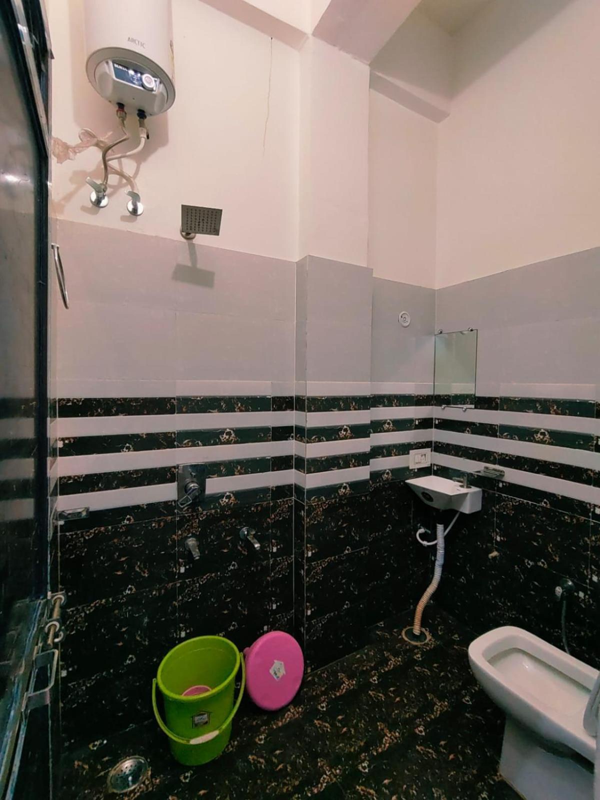 Kaka Guest House Ayodhya المظهر الخارجي الصورة
