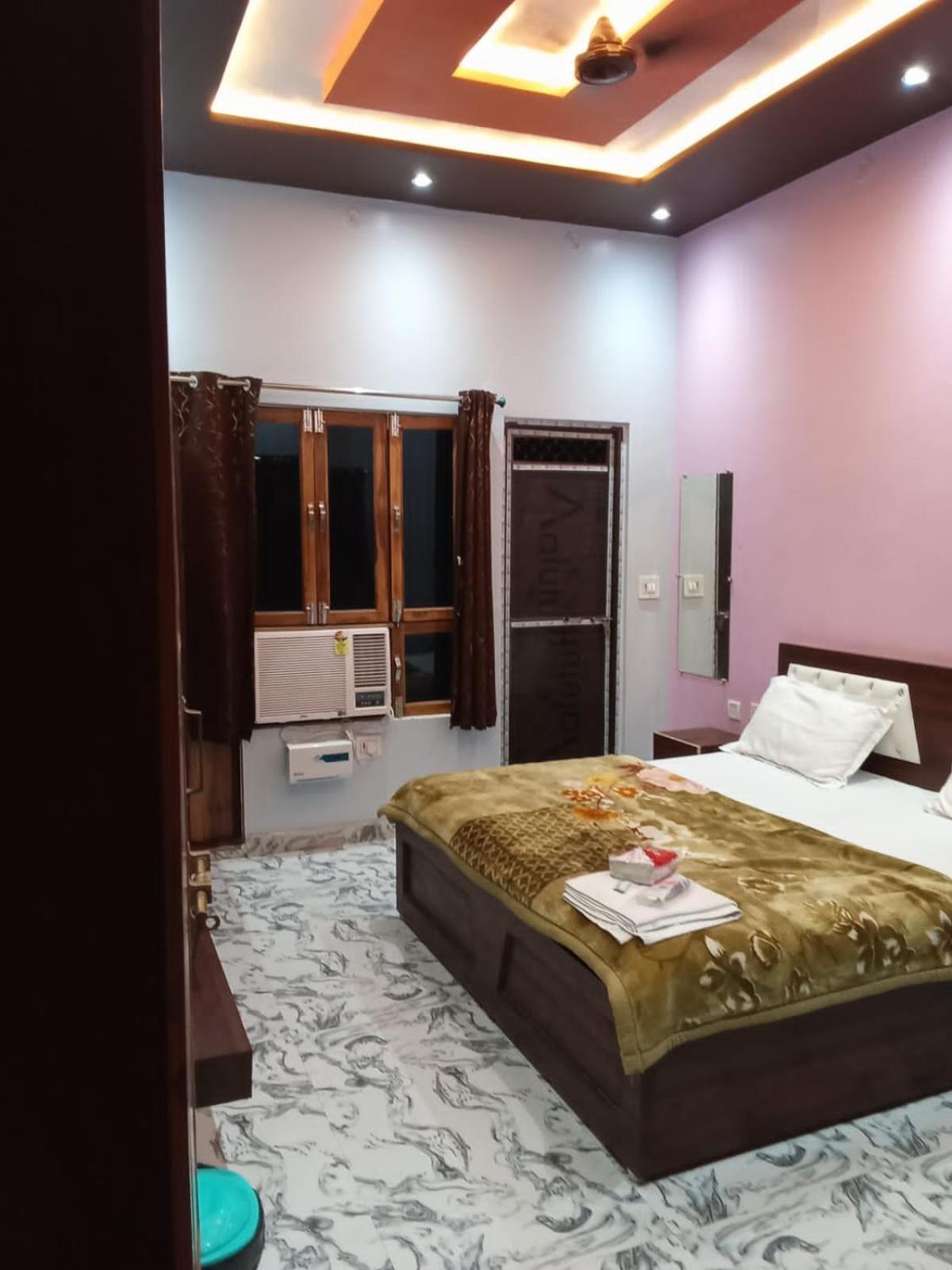 Kaka Guest House Ayodhya المظهر الخارجي الصورة